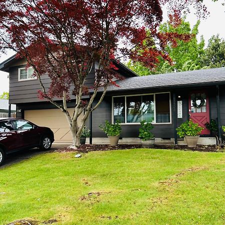 Emerald City 3 Bedroom 1 Bath Home Eugene Eksteriør billede